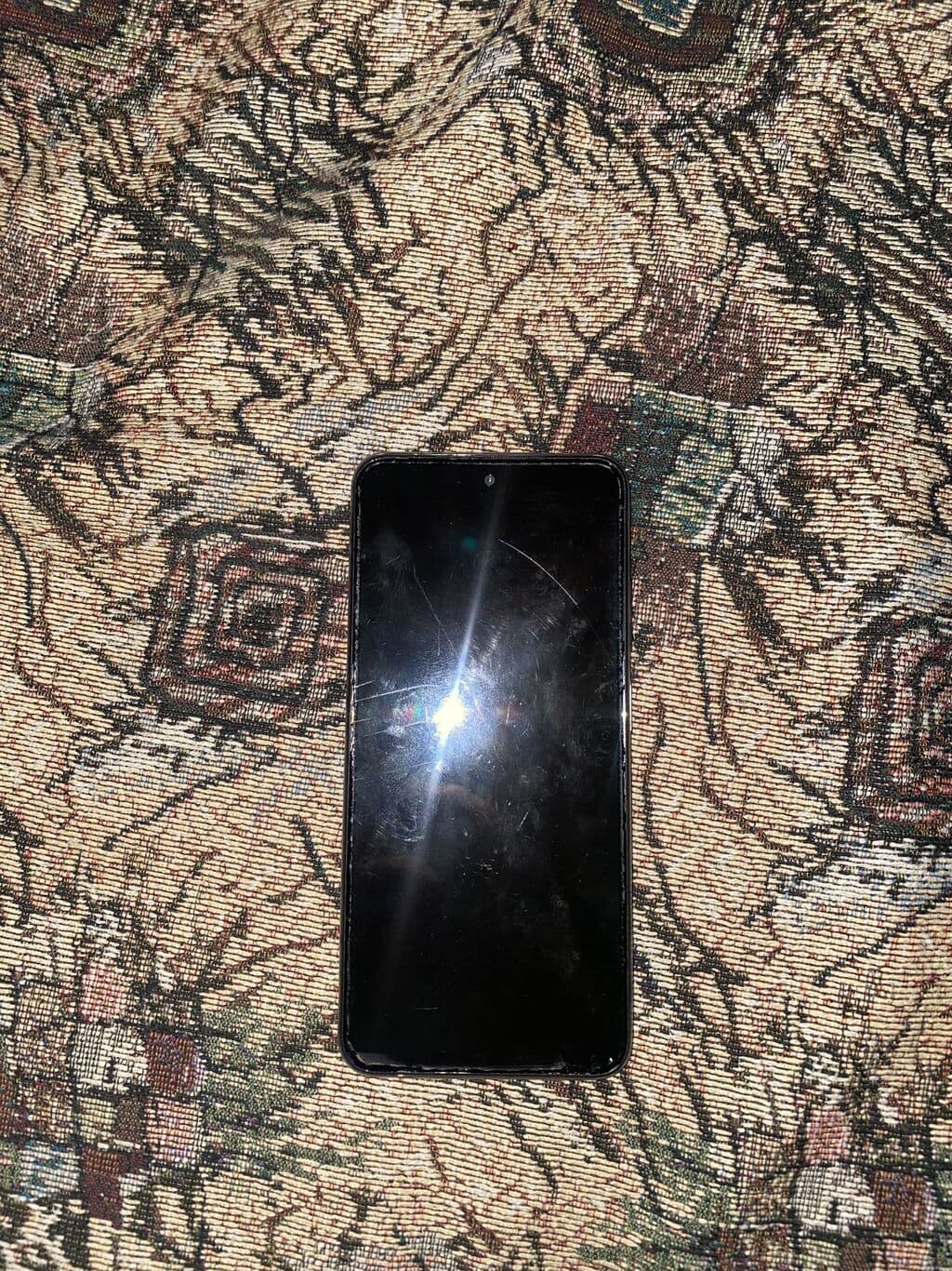 Redmi, Redmi Note 10, Б/у, цвет - Белый 3 из 5