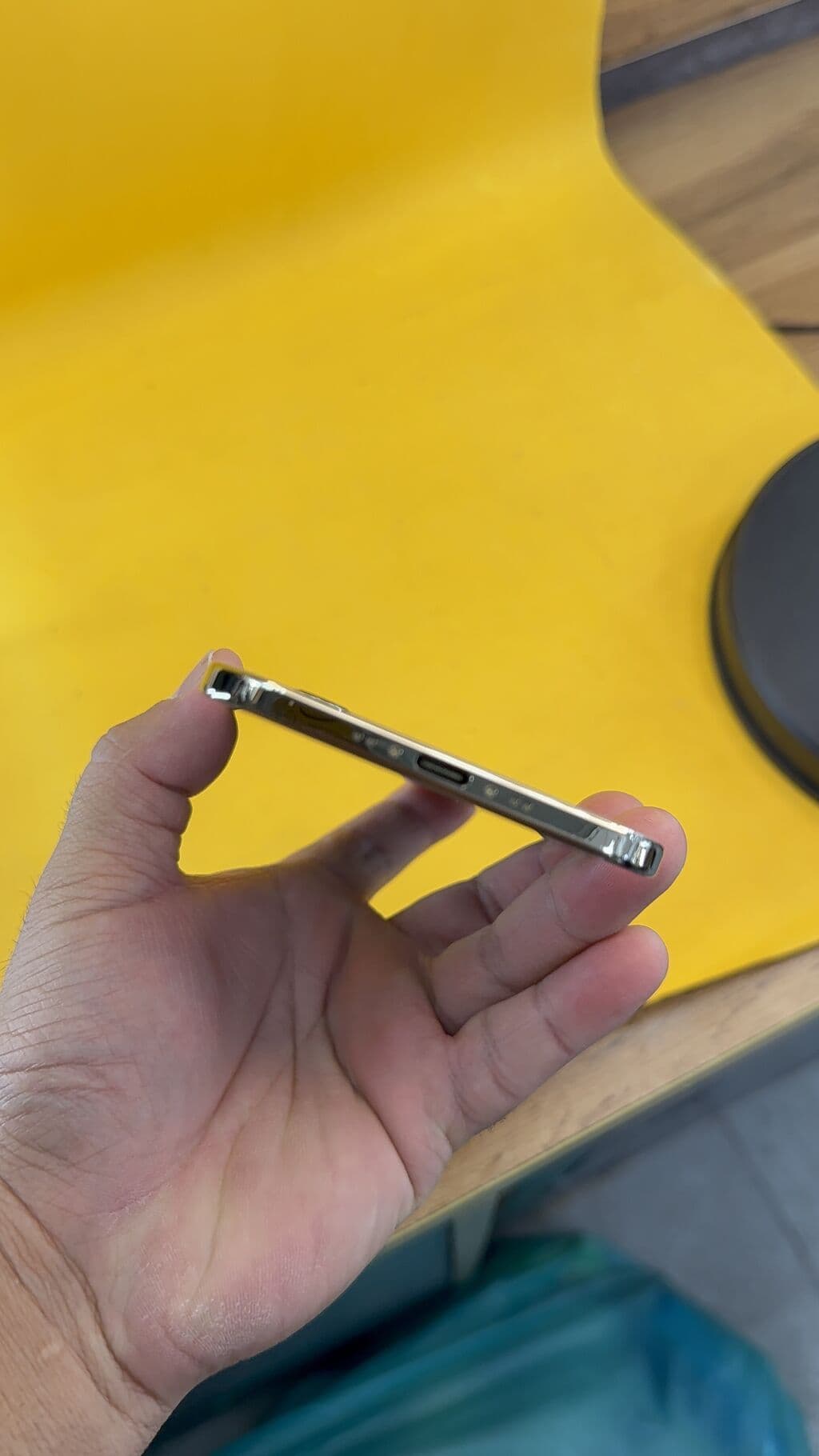 IPhone Air, Б/у, 256 ГБ, 92 % 3 из 10