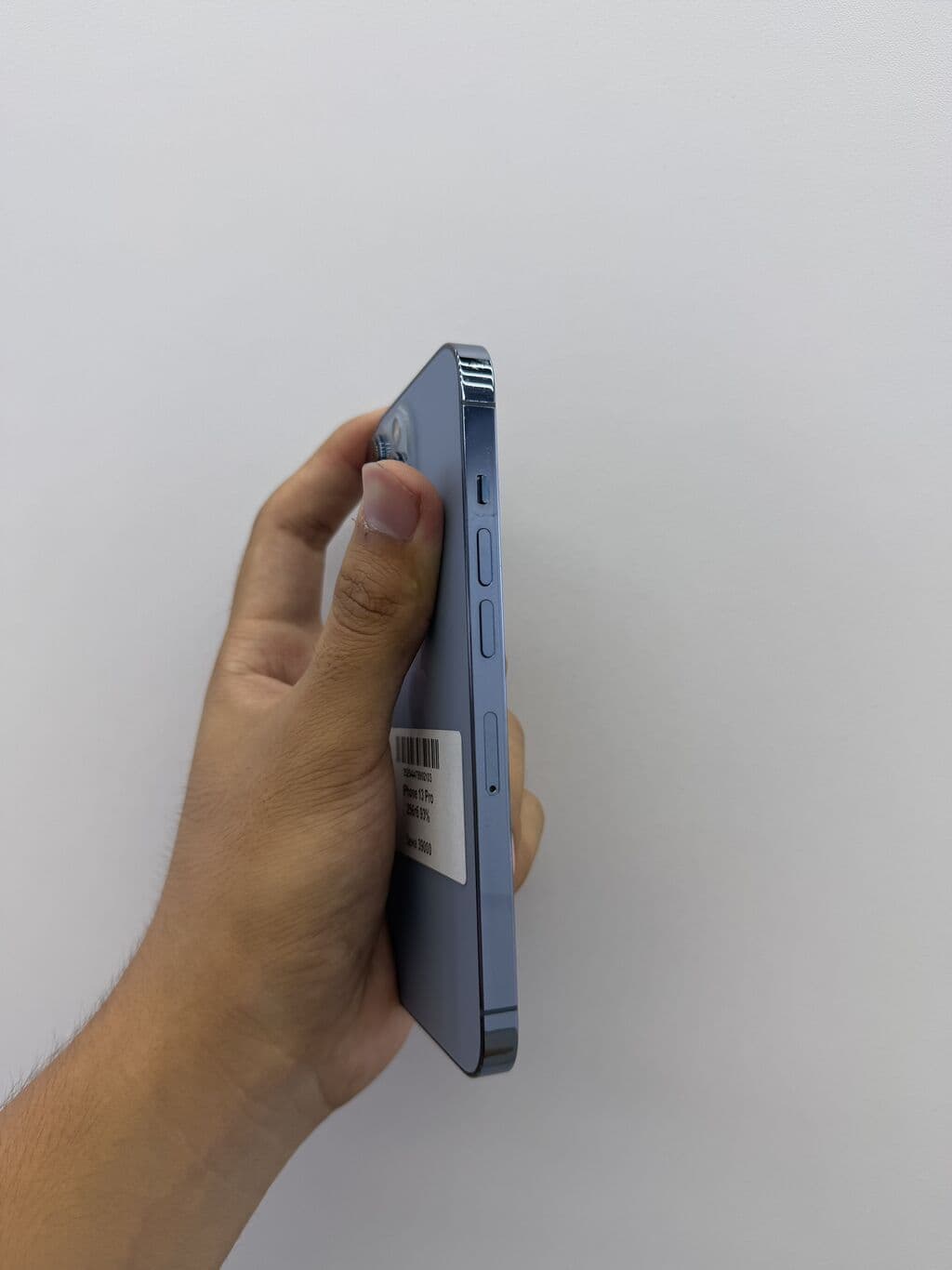 IPhone 13 Pro, Б/у, 256 ГБ, Sierra Blue, Защитное стекло, Чехол, В рассрочку, 93 % 3 из 5