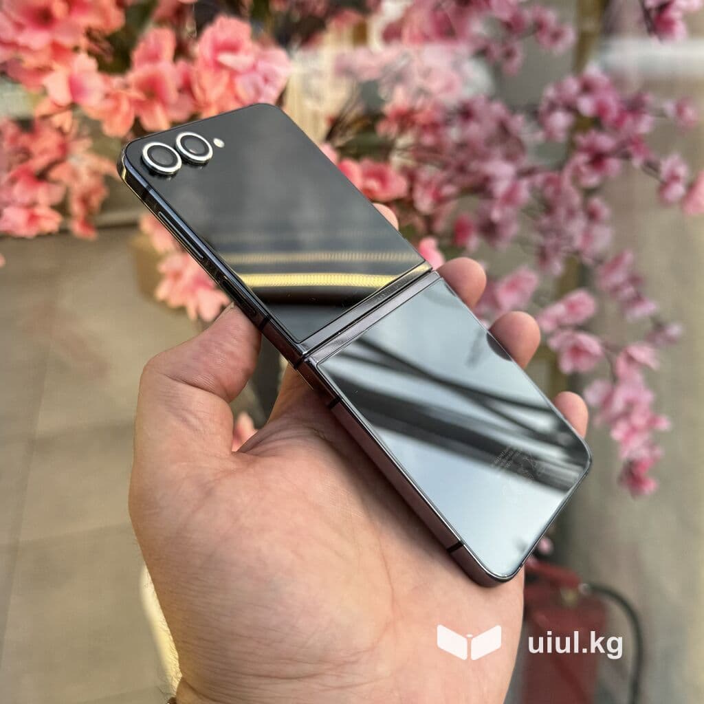 Samsung Galaxy Z Flip 5, Б/у, 512 ГБ, цвет - Черный, 1 SIM, eSIM 4 из 14
