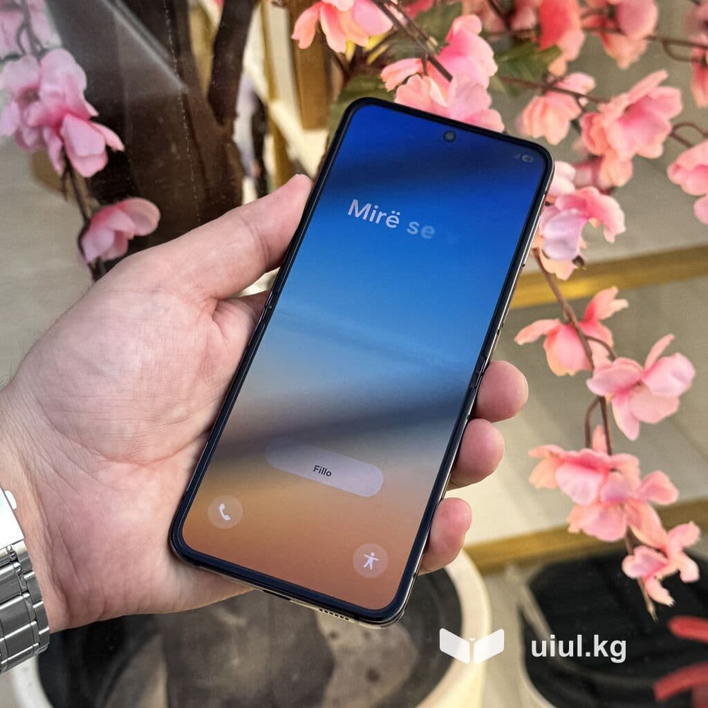Samsung Galaxy Z Flip 5, Б/у, 512 ГБ, цвет - Черный, 1 SIM, eSIM 9 из 14