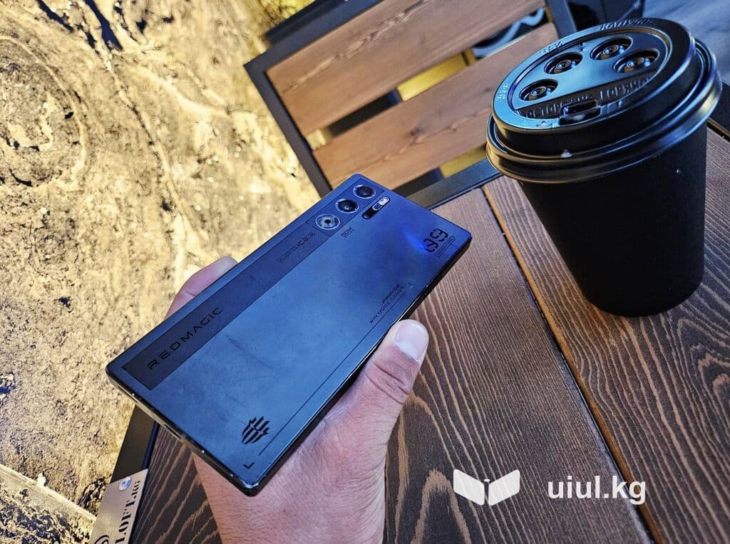 ZTE Axon 9 Pro, Б/у, 256 ГБ, цвет - Черный, 1 SIM, 2 SIM 5 из 19