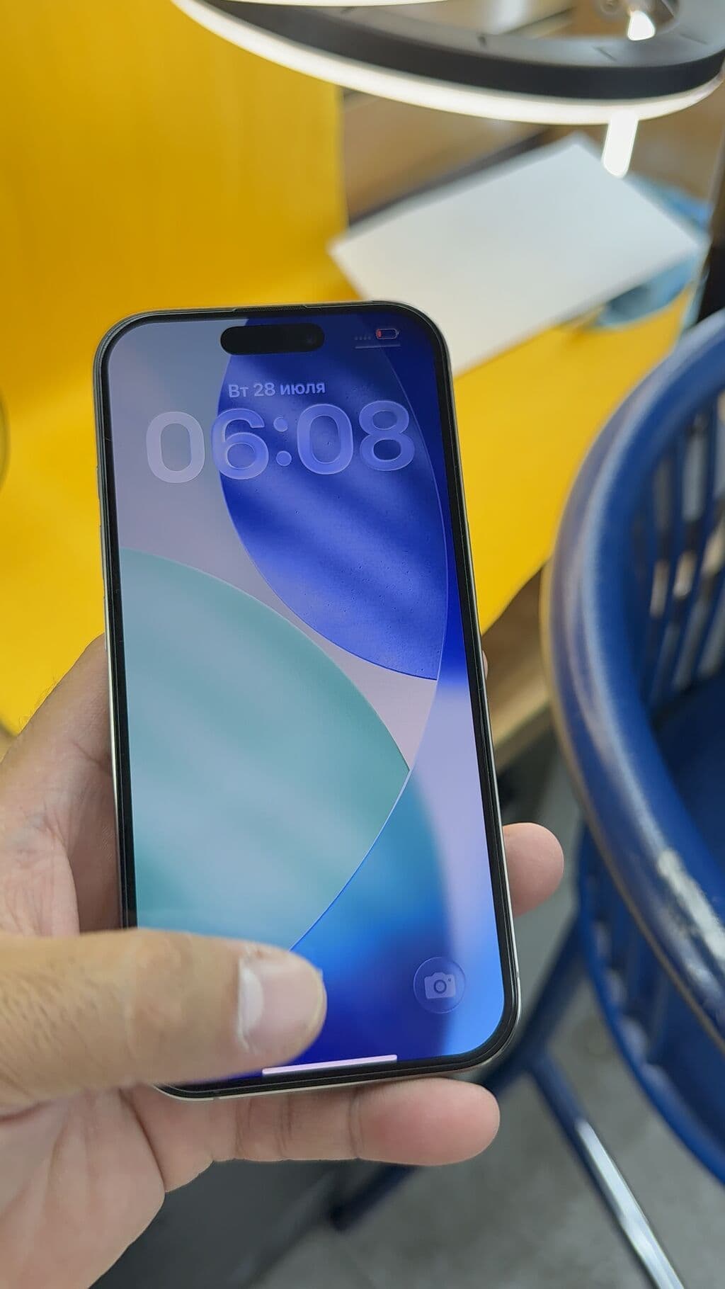 IPhone 16 Pro, Б/у, 128 ГБ, 83 % 4 из 11