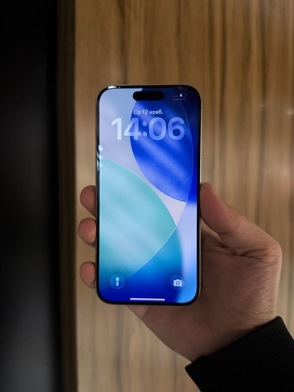 IPhone 15 Pro, Б/у, 128 ГБ, Natural Titanium, 85 % 2 из 5