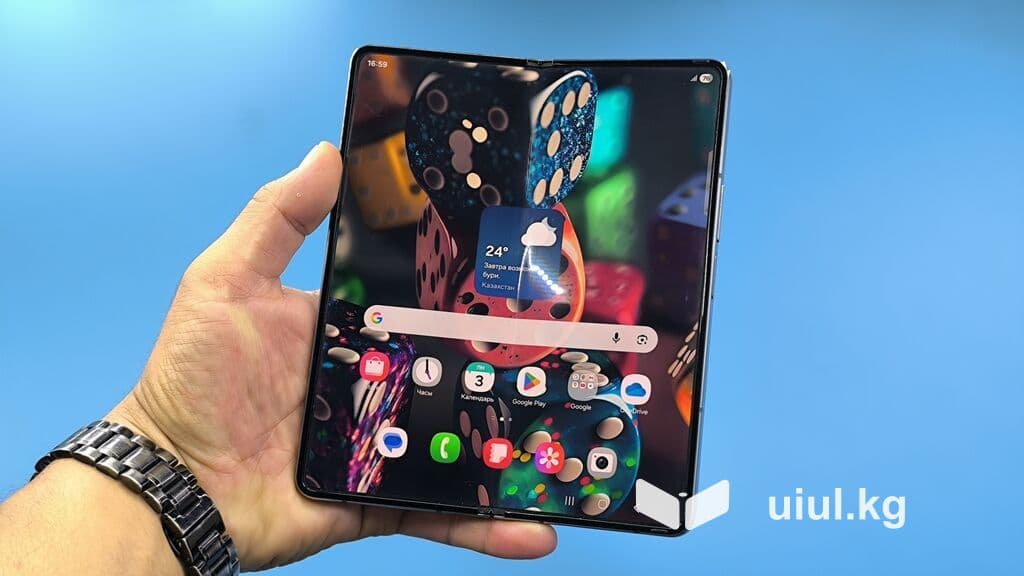 Samsung Galaxy Z Fold 4, Б/у, 256 ГБ, цвет - Серый, 2 SIM 9 из 16