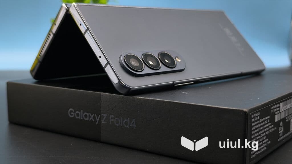 Samsung Galaxy Z Fold 4, Б/у, 256 ГБ, цвет - Серый, 2 SIM 14 из 16