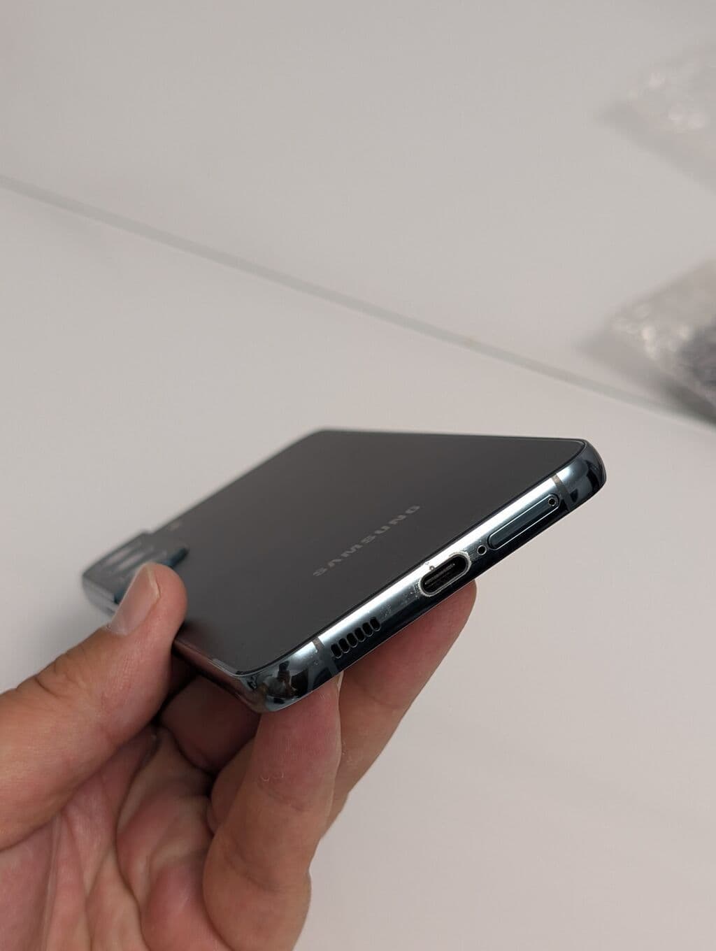 Samsung Galaxy S22 Plus, Б/у, 256 ГБ, цвет - Серый, 2 SIM 6 из 13