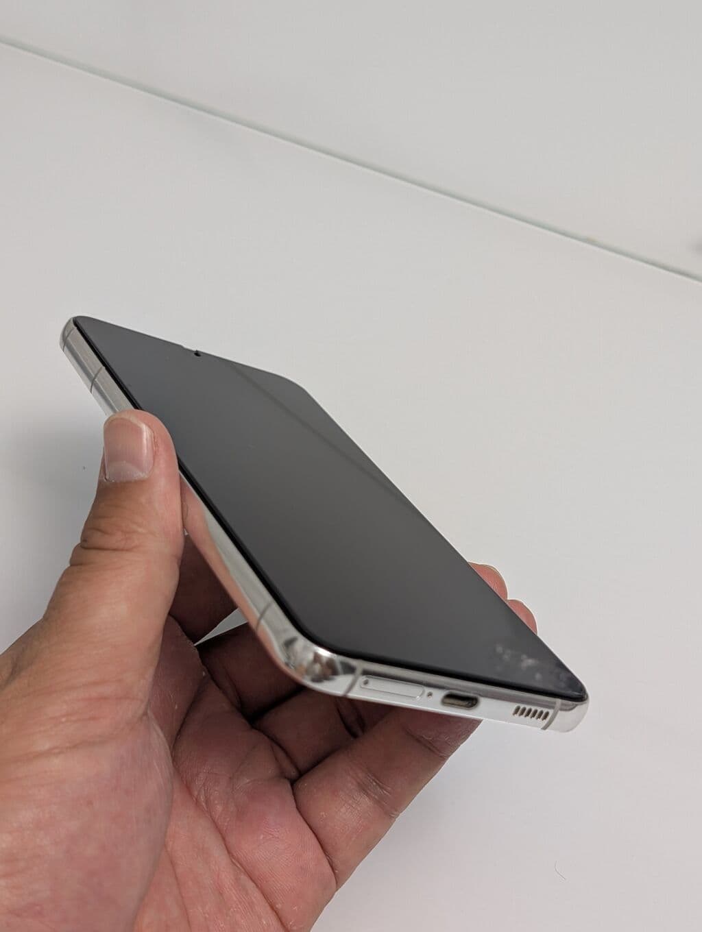 Samsung Galaxy S22 Plus, Б/у, 256 ГБ, цвет - Белый, 1 SIM, eSIM 11 из 12