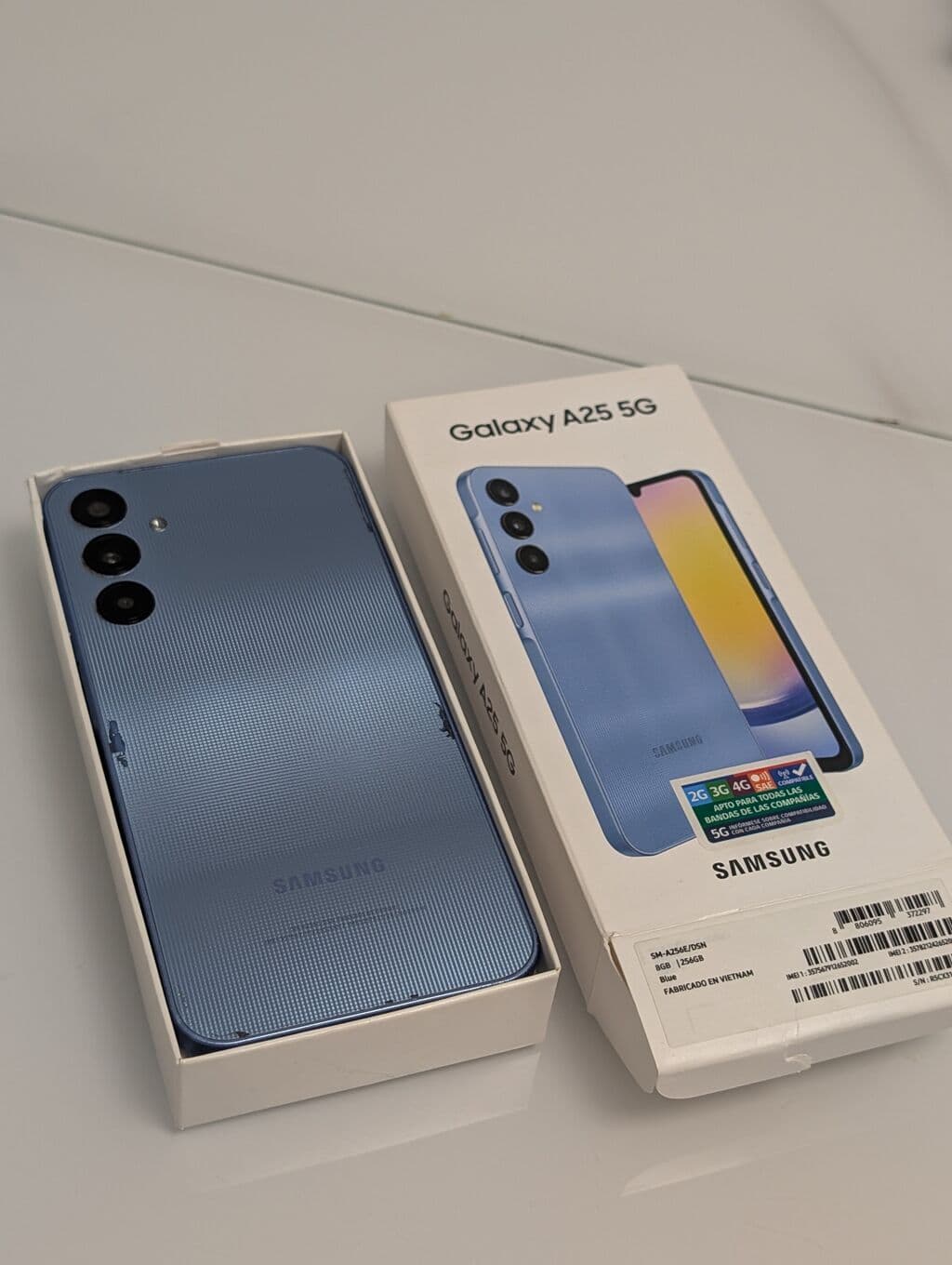 Samsung Galaxy A25, Б/у, 256 ГБ, цвет - Голубой, 2 SIM 10 из 10