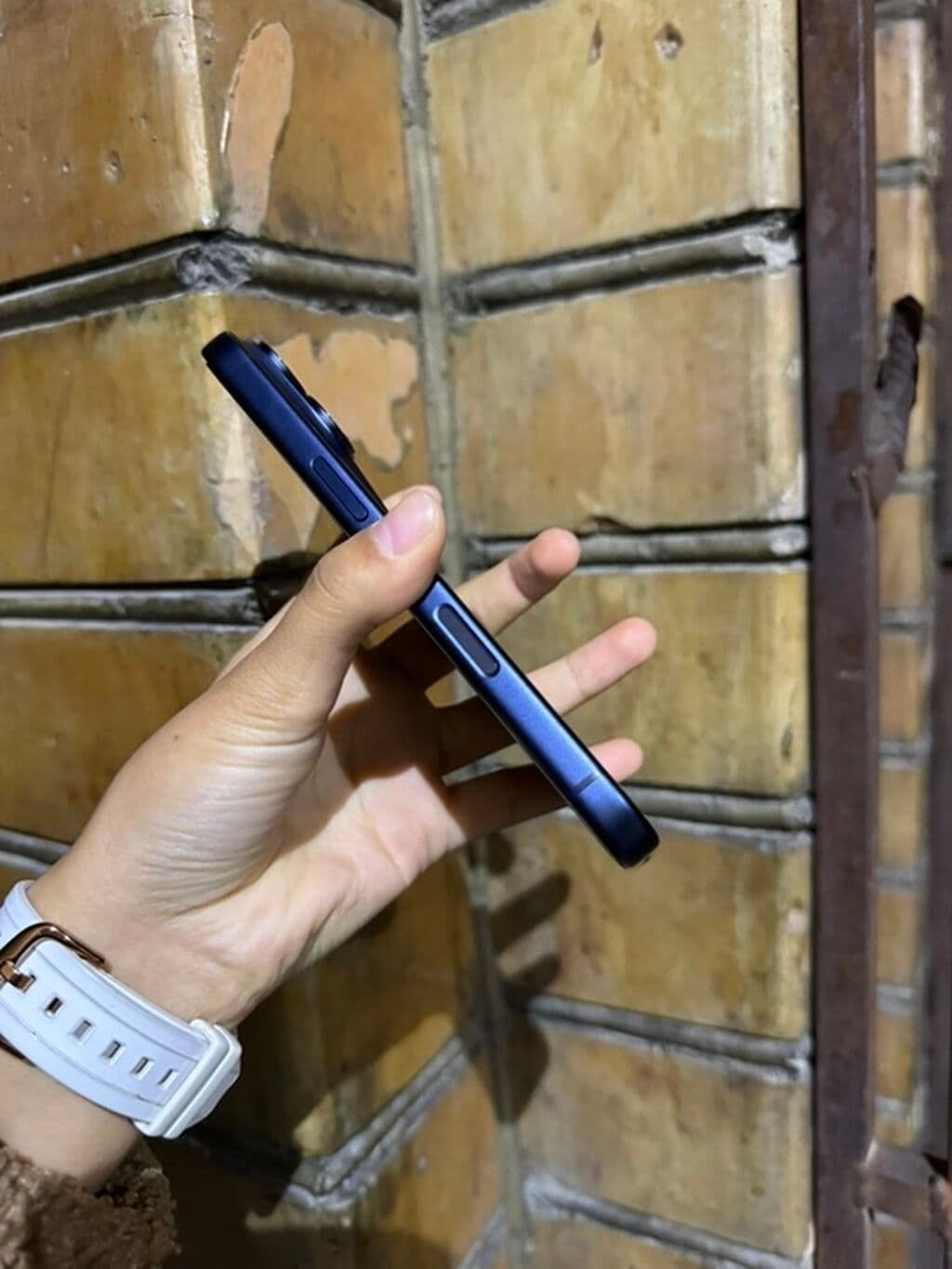 IPhone 17 Pro, Новый, 256 ГБ, Защитное стекло, Кабель, Чехол, В рассрочку 4 из 7
