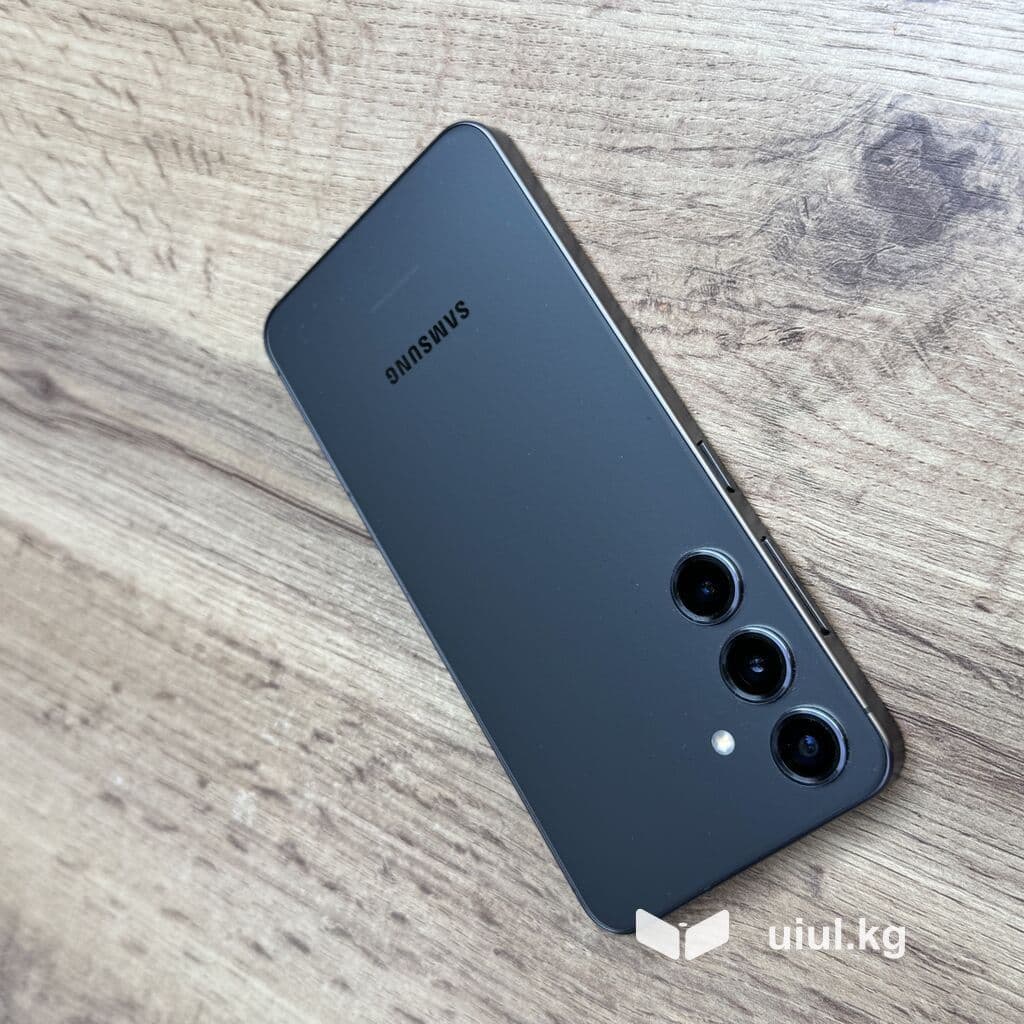 Samsung Galaxy S24, Б/у, 128 ГБ, цвет - Серый, 1 SIM, 2 SIM, eSIM 4 из 16