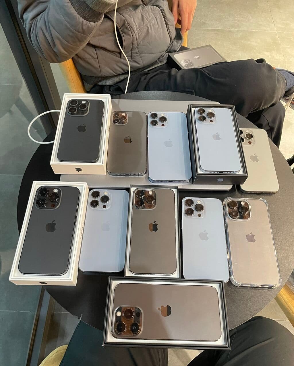 IPhone 13 Pro, Б/у, 128 ГБ, Черный, Защитное стекло, Чехол, Коробка, В рассрочку, 95 %