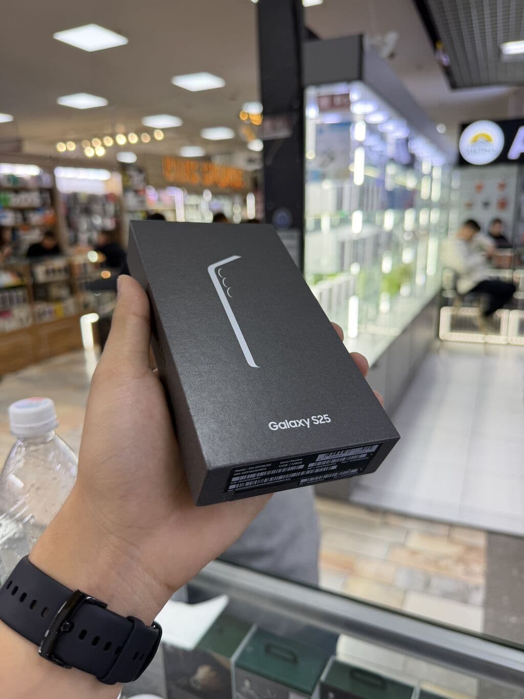 Samsung Galaxy S25, Новый, 128 ГБ, цвет - Серый, В рассрочку, 1 SIM, eSIM 3 из 3