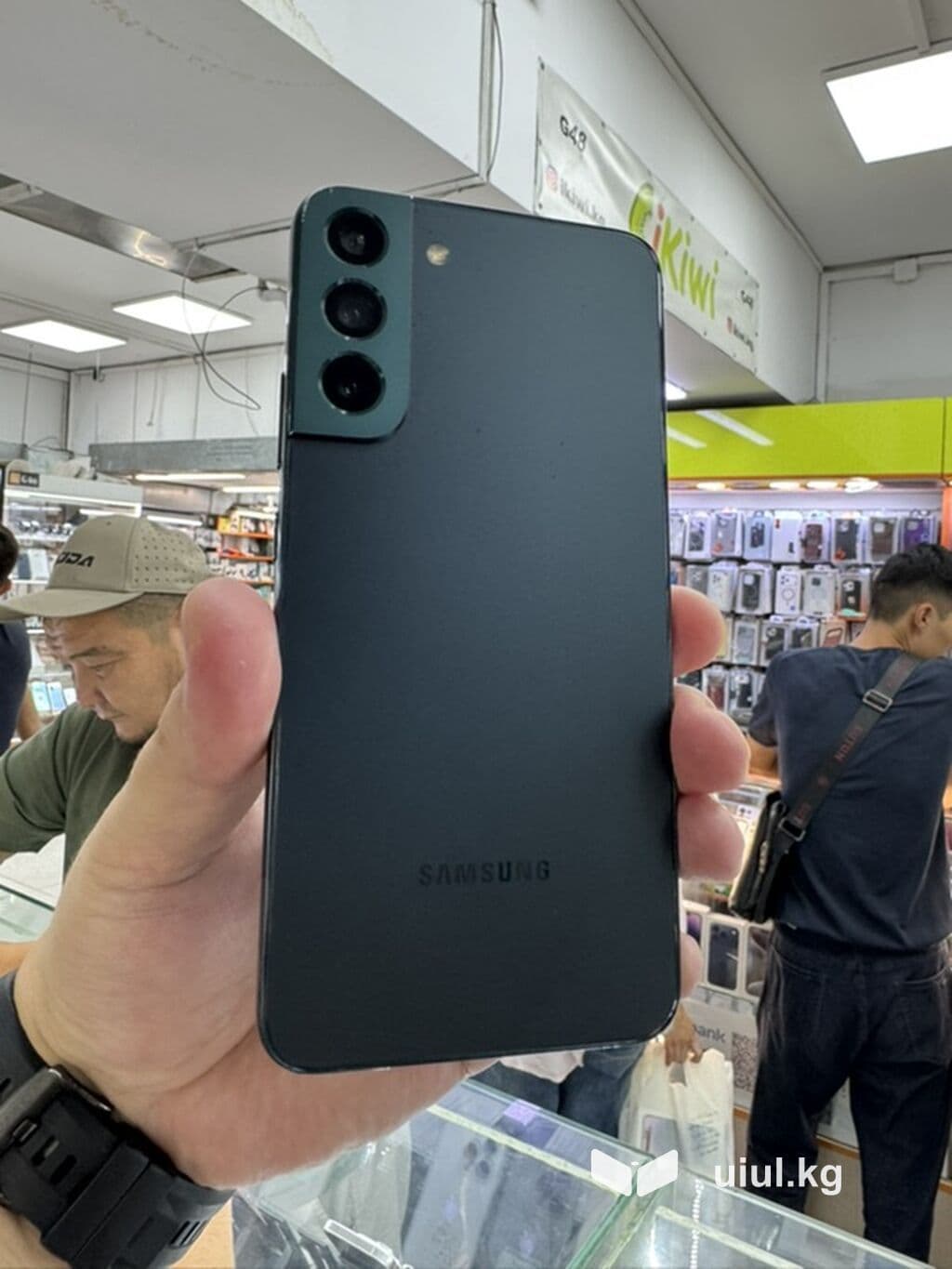 Samsung Galaxy S22+ (модель SM‑S906N) Основные характеристики: -