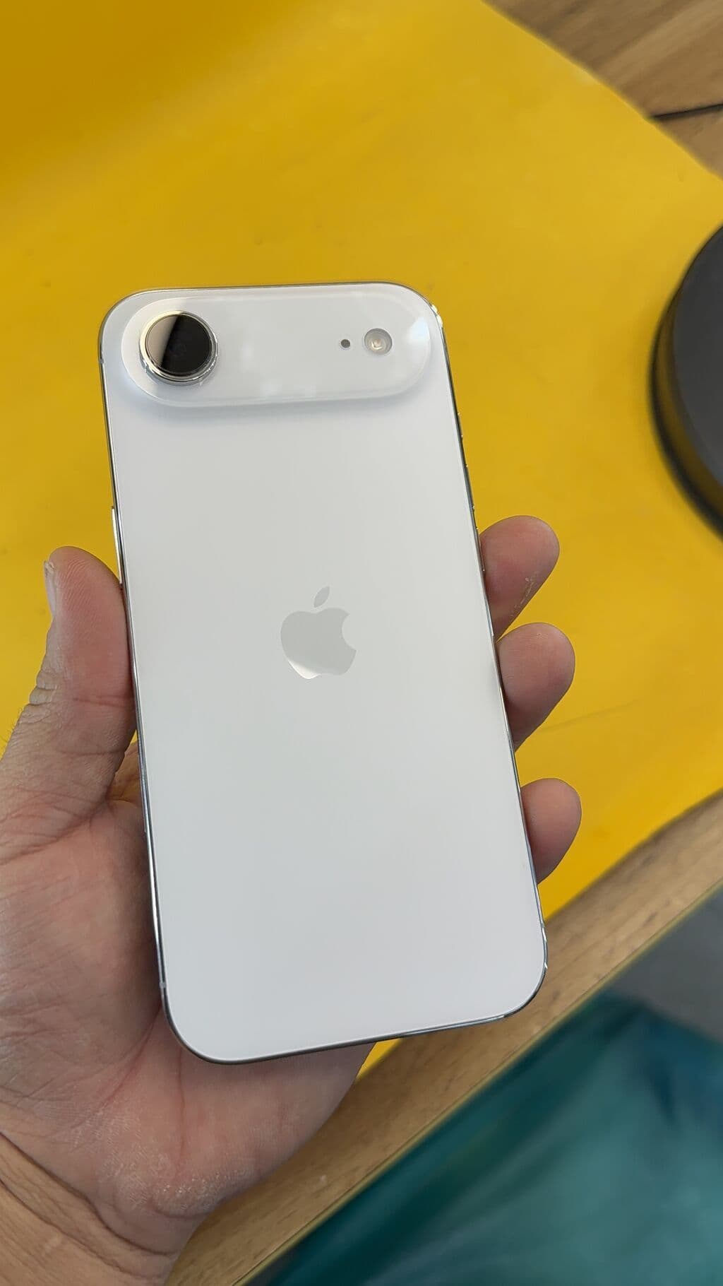 IPhone Air, Б/у, 256 ГБ, 100 % 1 из 11