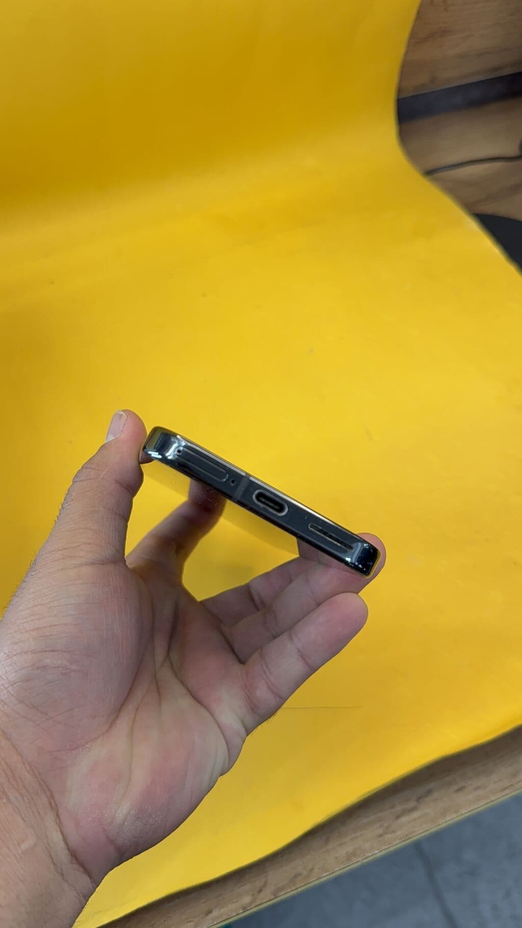 Google Pixel 9 Pro, Б/у, 512 ГБ, 1 SIM, eSIM 4 из 12