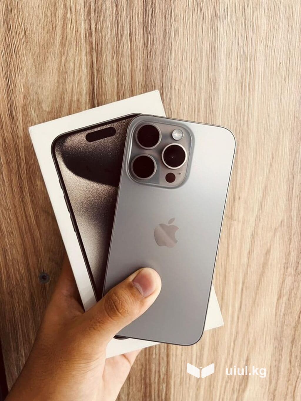 IPhone 15 Pro, Б/у, 256 ГБ, Natural Titanium, Коробка, В рассрочку, 85 %