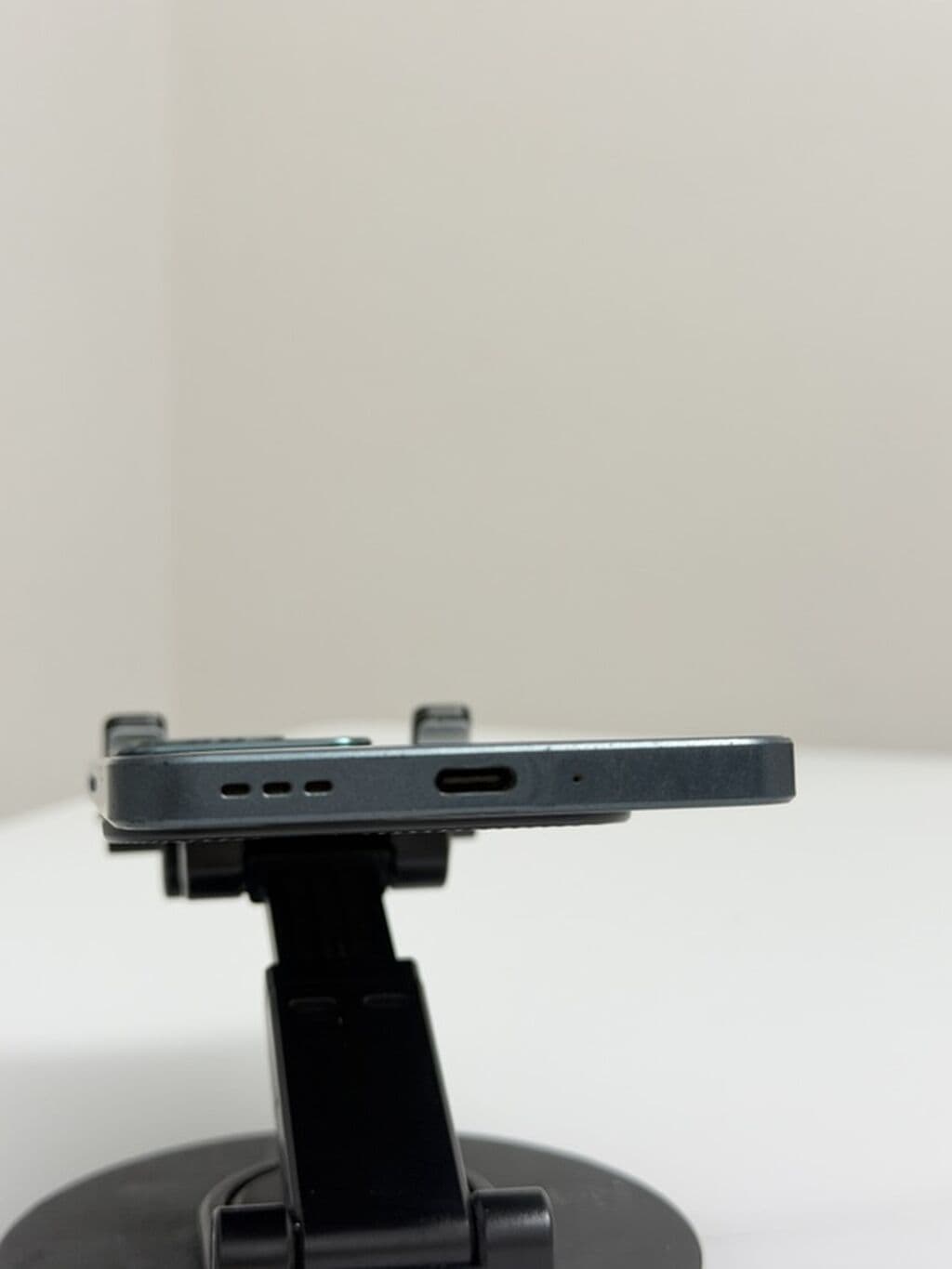 Oppo Reno 11 F 5G, Б/у, 256 ГБ, цвет - Зеленый, 2 SIM 6 из 10