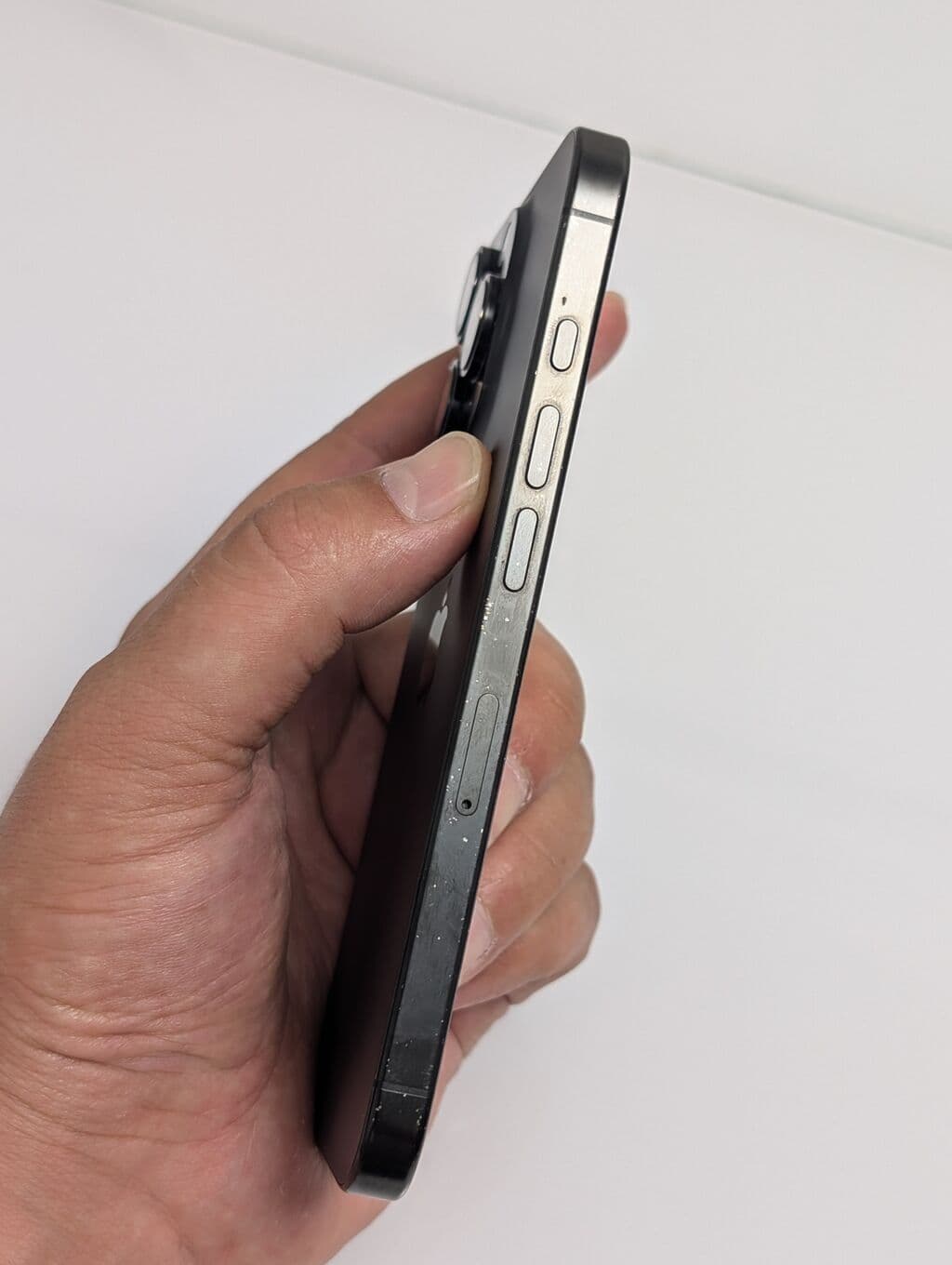 IPhone 16 Pro, Б/у, 512 ГБ, Black Titanium, Защитное стекло, Чехол, 89 % 4 из 10