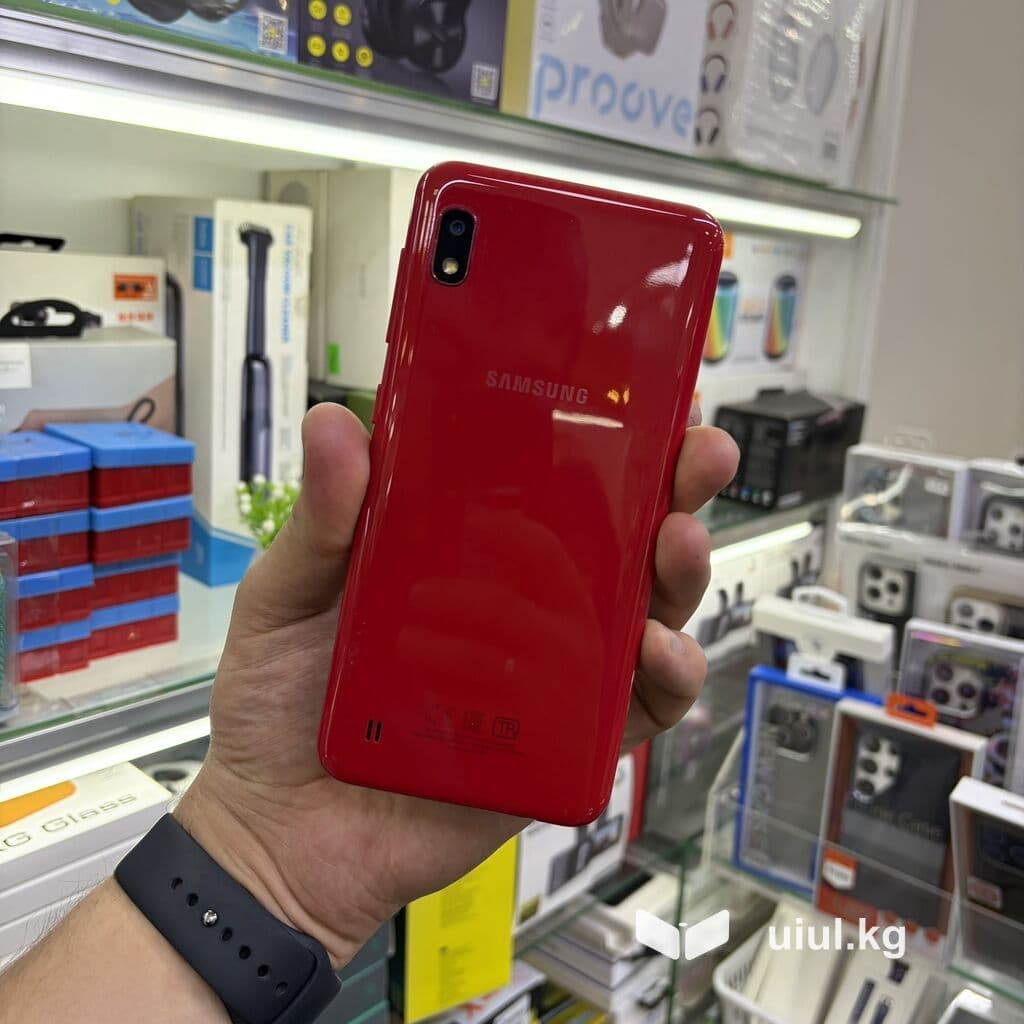 Samsung Galaxy A10, Б/у, 32 ГБ, цвет - Красный, 2 SIM