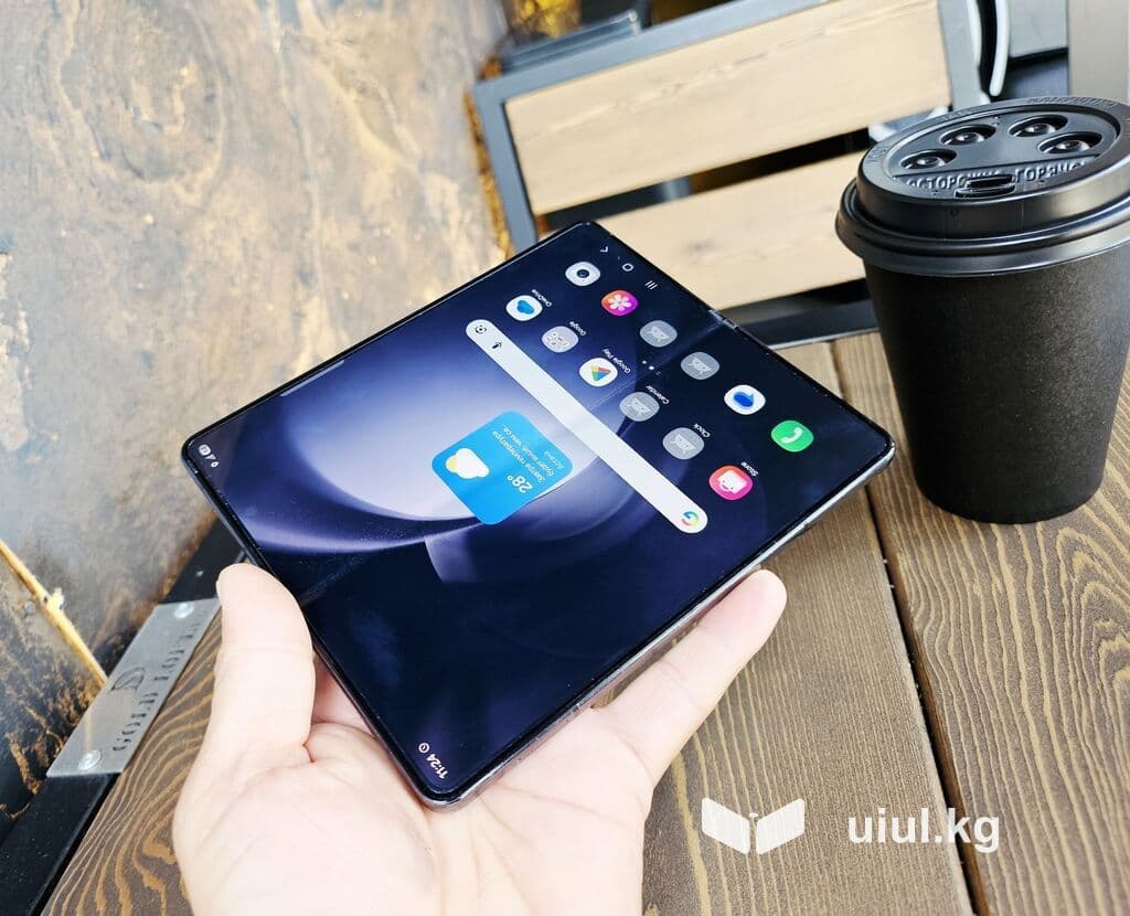 Samsung Galaxy Z Fold 5, Б/у, 512 ГБ, цвет - Черный, 2 SIM 15 из 20