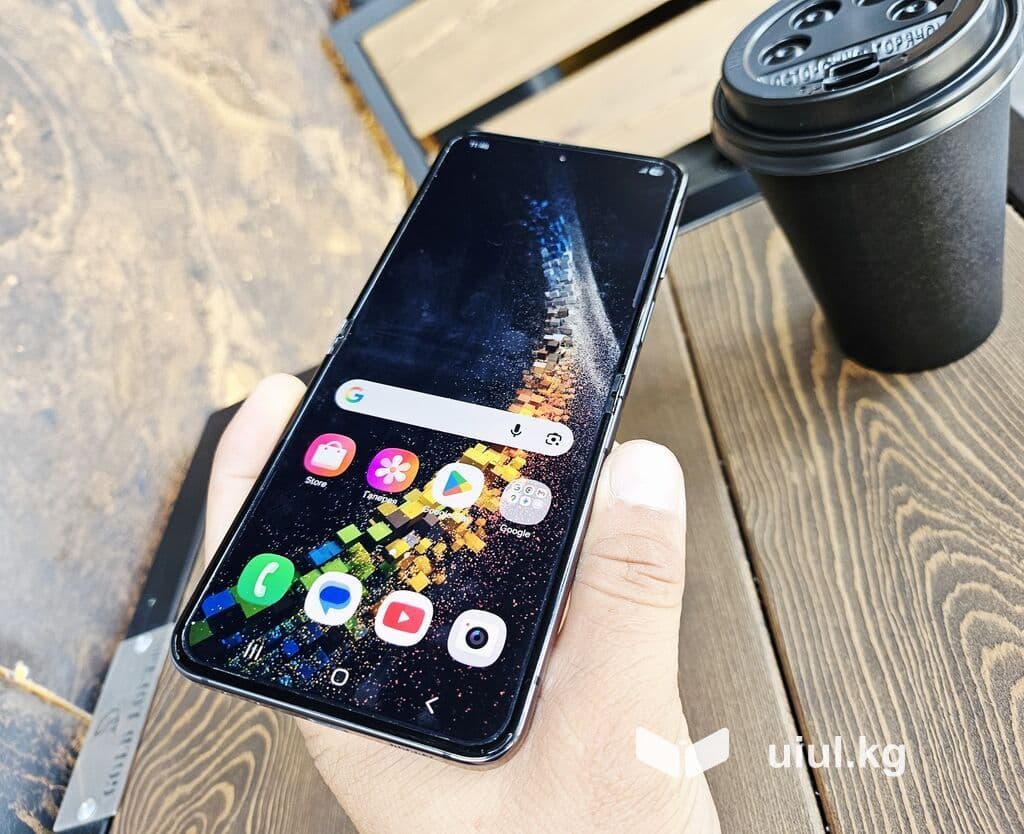 Samsung Galaxy Z Flip 5, Б/у, 256 ГБ, цвет - Черный, 1 SIM, eSIM, 2 SIM 2 из 21