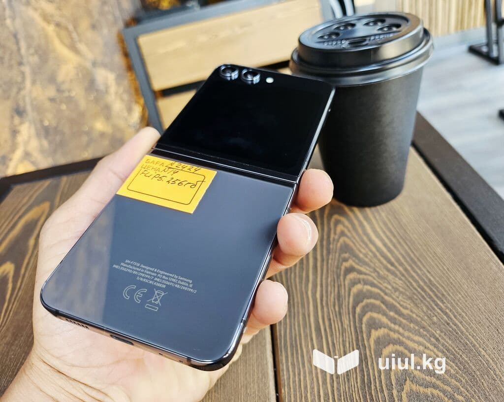 Samsung Galaxy Z Flip 5, Б/у, 256 ГБ, цвет - Черный, 1 SIM, eSIM, 2 SIM 4 из 21