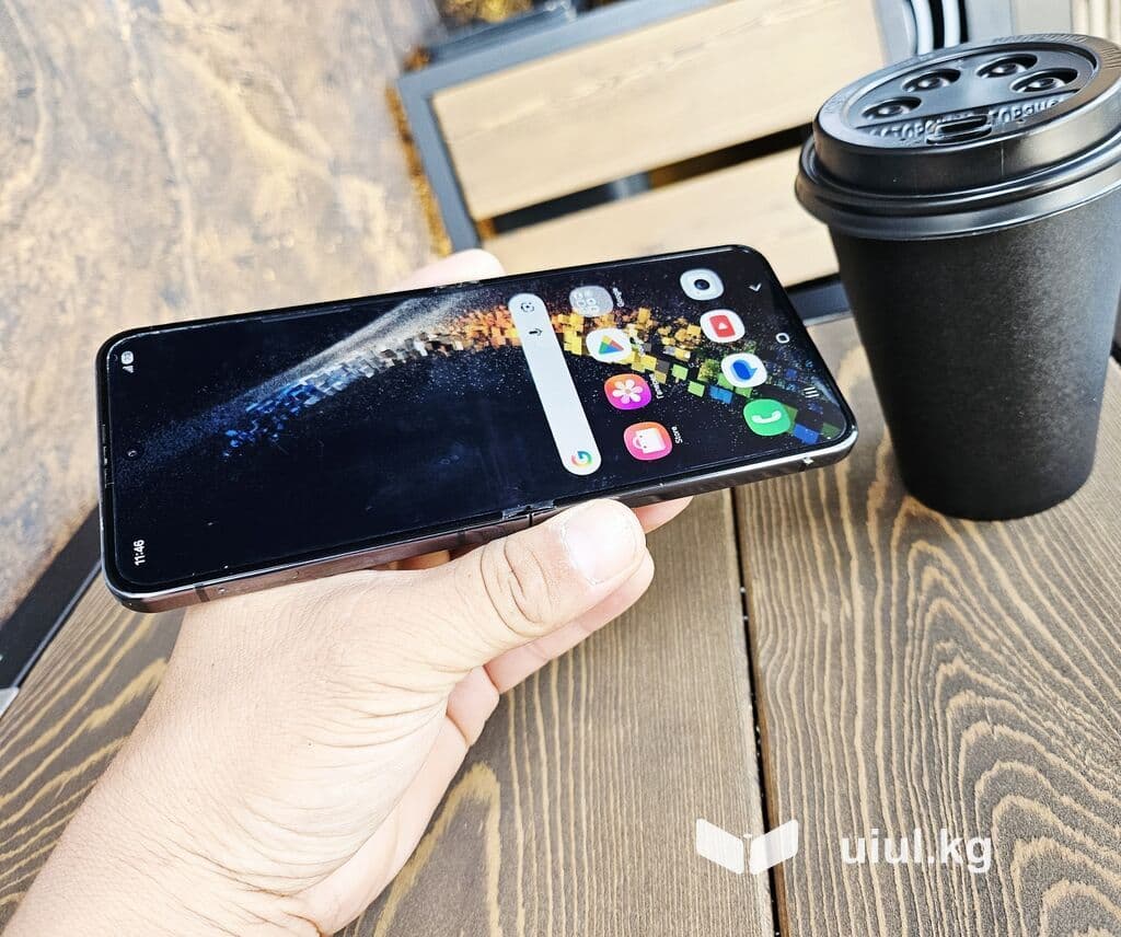 Samsung Galaxy Z Flip 5, Б/у, 256 ГБ, цвет - Черный, 1 SIM, eSIM, 2 SIM 5 из 21