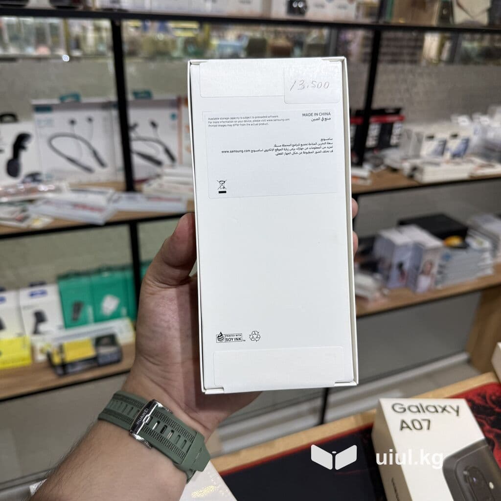 Samsung Galaxy A07 — смартфон в фирменной коробке. Ключевые 2 из 3