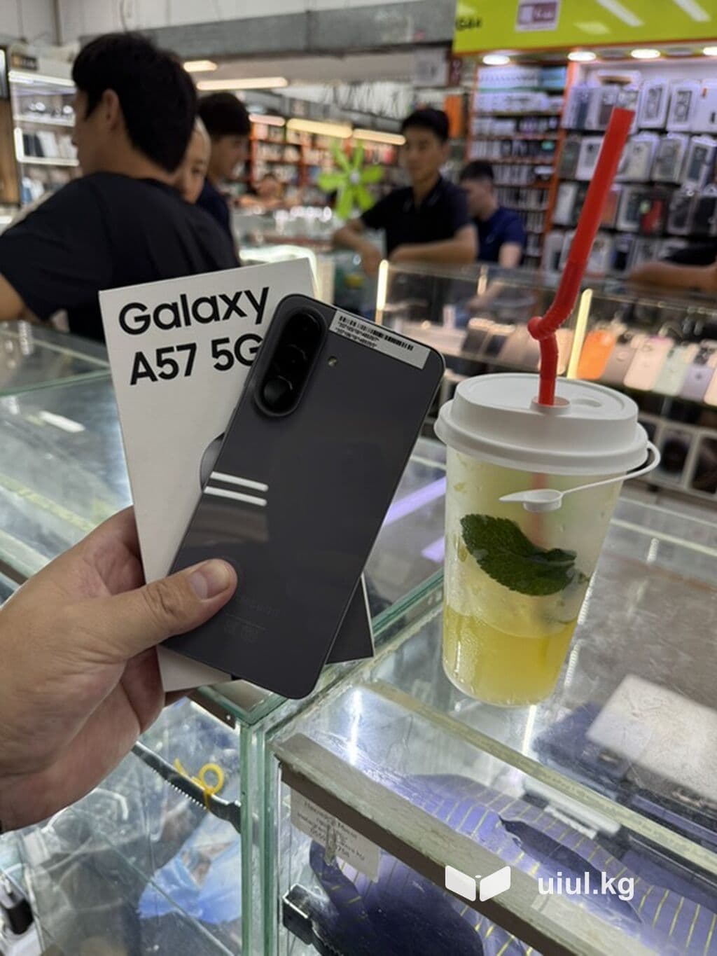 Samsung Galaxy A57 5G (SM-A57) — смартфон с поддержкой сетей 5-го