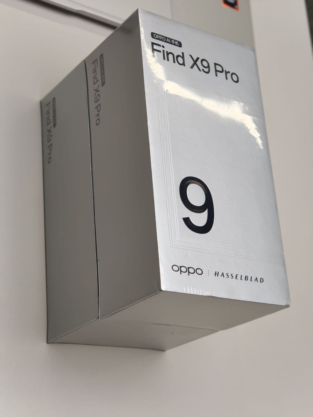 Oppo Find X9 Pro, Новый, 256 ГБ, цвет - Белый, 2 SIM 3 из 3