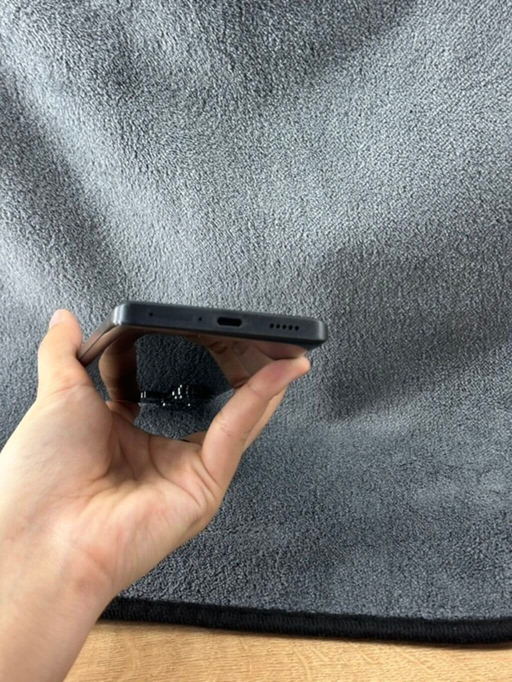 Redmi, Redmi Note 13 Pro Plus, Б/у, 256 ГБ, цвет - Черный, В рассрочку 4 из 8