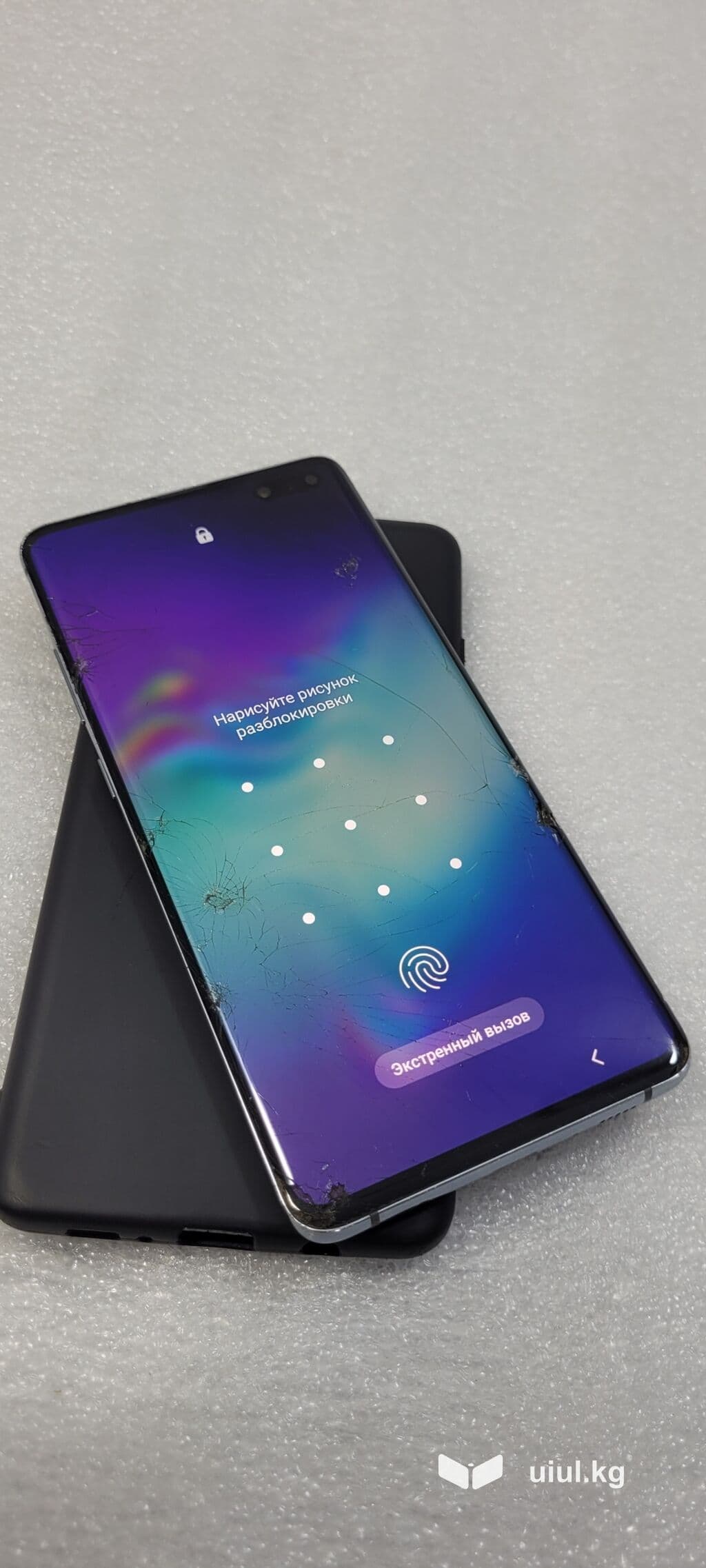 Samsung Galaxy S10 5G, Б/у, 256 ГБ, цвет - Черный, 2 SIM 7 из 14