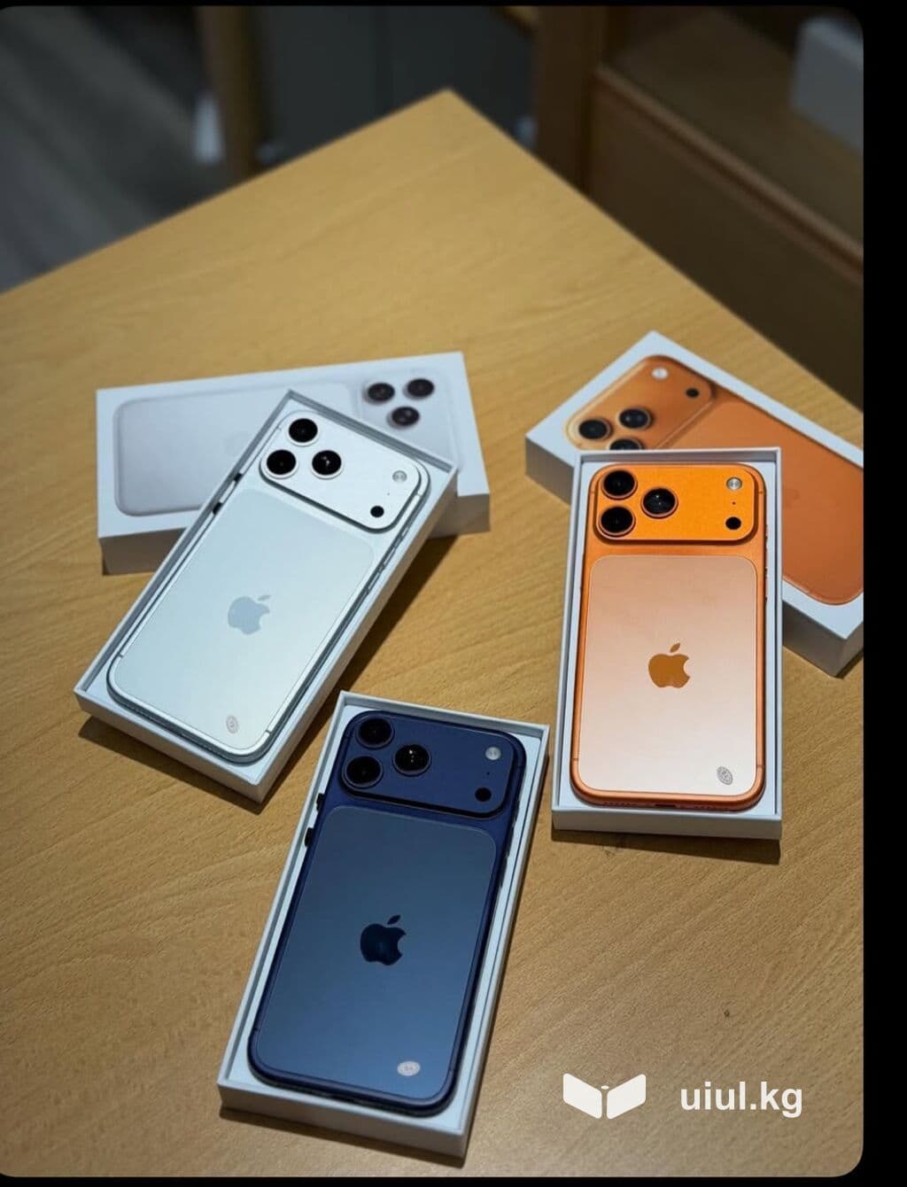 IPhone 17 Pro Max, Новый, 256 ГБ, Оранжевый 3 из 3