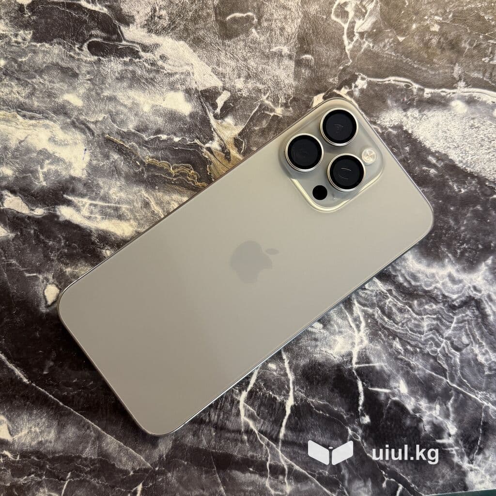 IPhone 15 Pro Max, Б/у, 256 ГБ, Natural Titanium, Чехол, 86 %