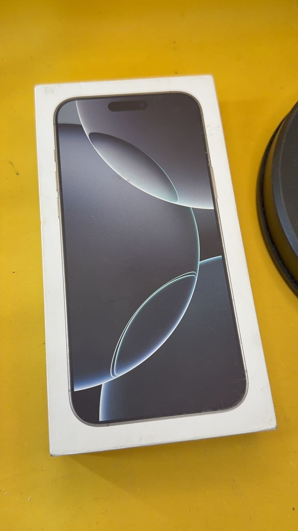 IPhone 16 Pro Max, Б/у, 256 ГБ, Коробка, 92 % 2 из 13