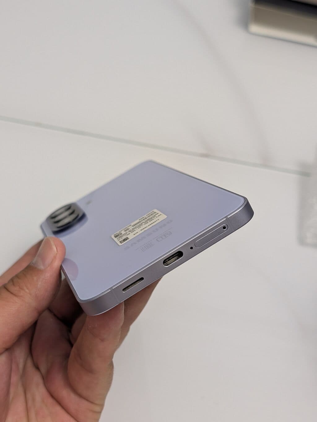 Samsung Galaxy A57, Б/у, 256 ГБ, цвет - Фиолетовый, 2 SIM 5 из 6