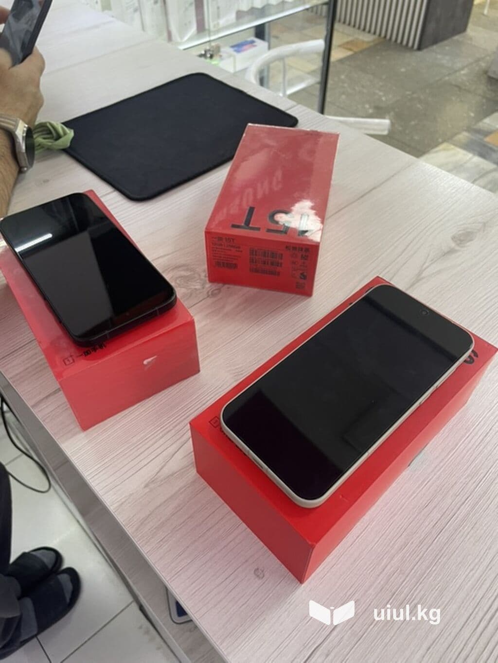 🇨🇳OnePlus 15 12/256-67500c 🇨🇳OnePlus 15 16/256-69500c 🇨🇳OnePlus 15 1 из 1
