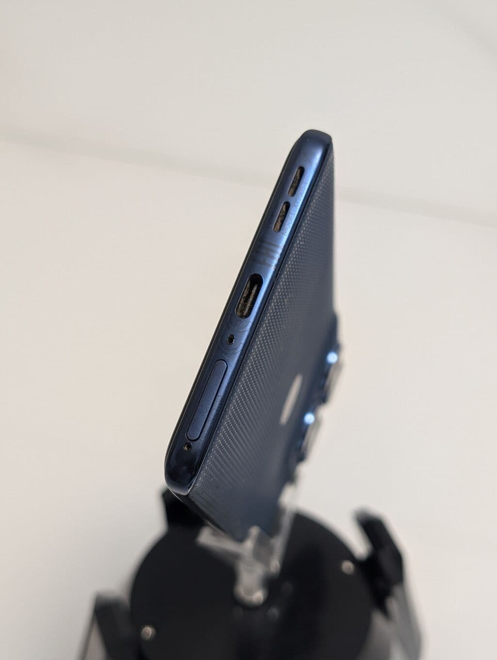 Motorola Edge 50 Ultra, Б/у, 512 ГБ, цвет - Синий, 2 SIM 7 из 13