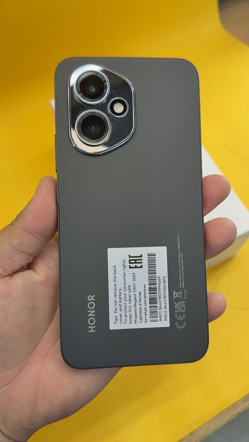 Honor 400, Б/у, 256 ГБ, 2 SIM 4 из 16