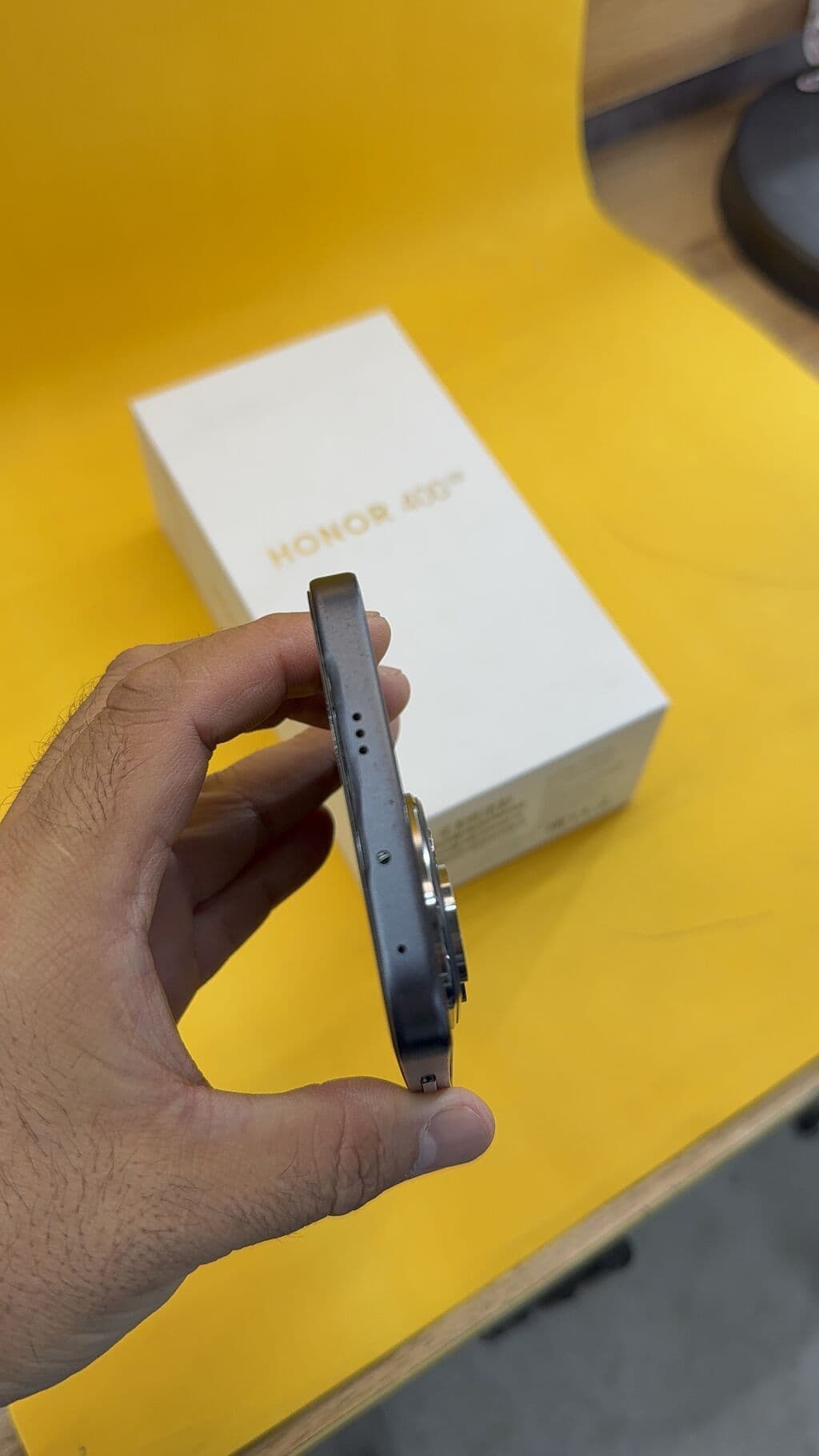 Honor 400, Б/у, 256 ГБ, 2 SIM 6 из 16