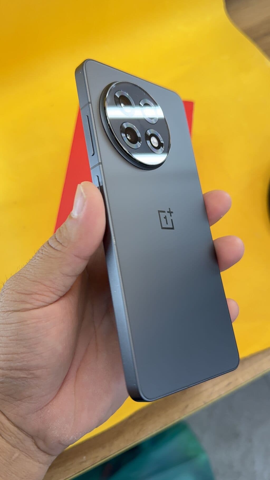 OnePlus 13R, Б/у, 256 ГБ, 2 SIM 9 из 14