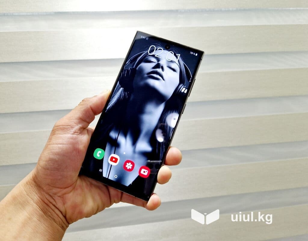 Samsung Galaxy S24 Ultra, Б/у, 256 ГБ, цвет - Черный, eSIM 6 из 12