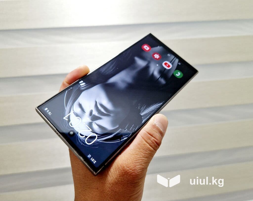 Samsung Galaxy S24 Ultra, Б/у, 256 ГБ, цвет - Черный, eSIM 8 из 12