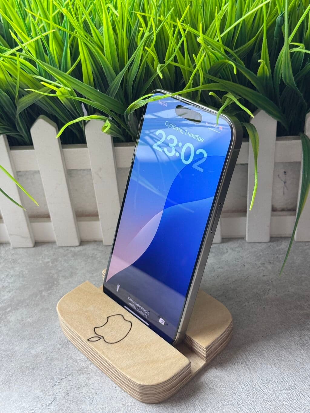 IPhone 15 Pro, Б/у, 256 ГБ, Natural Titanium, 86 % 4 из 8