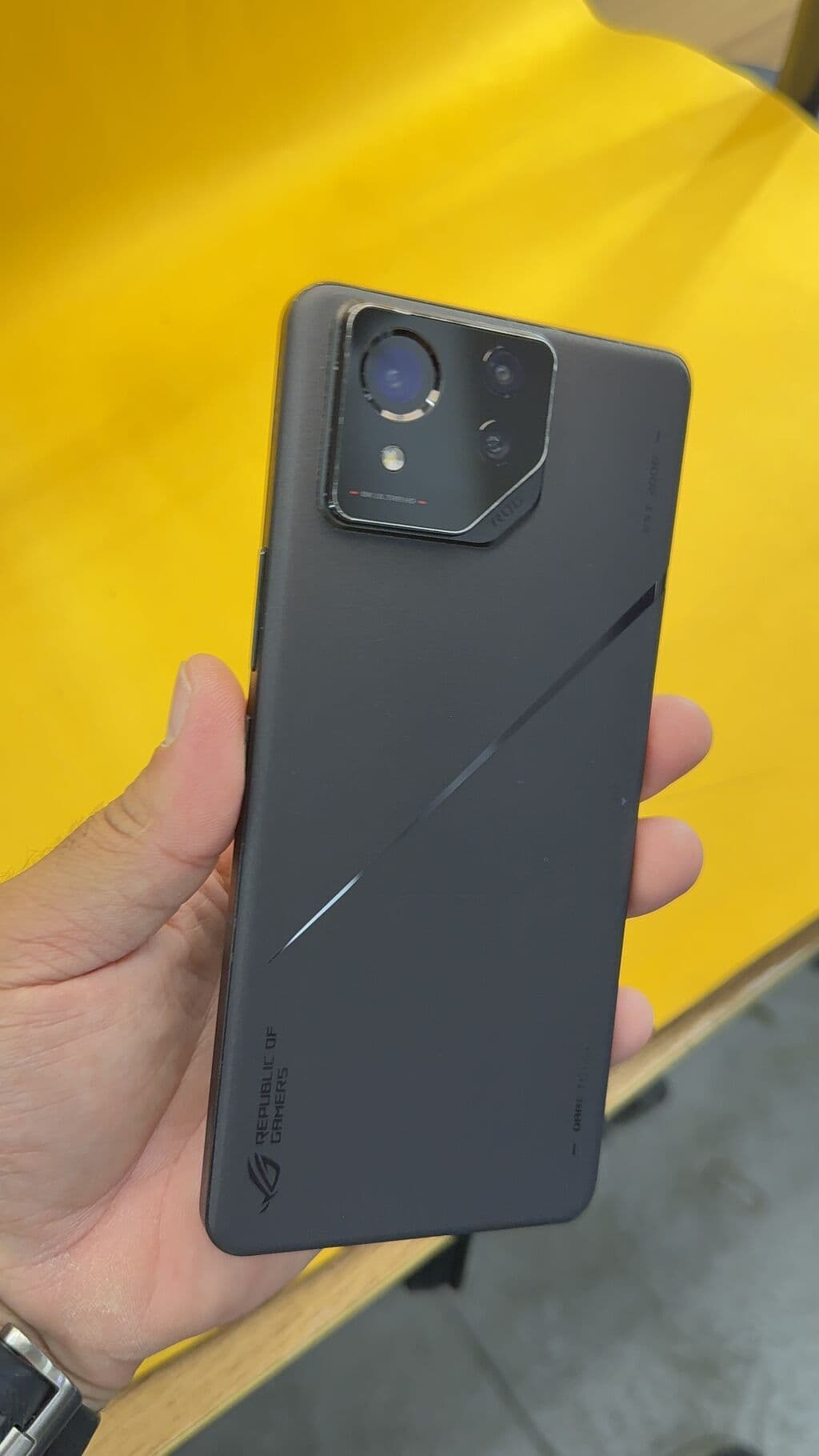 Asus ROG Phone 8 Pro, Б/у, 512 ГБ, 2 SIM 3 из 13