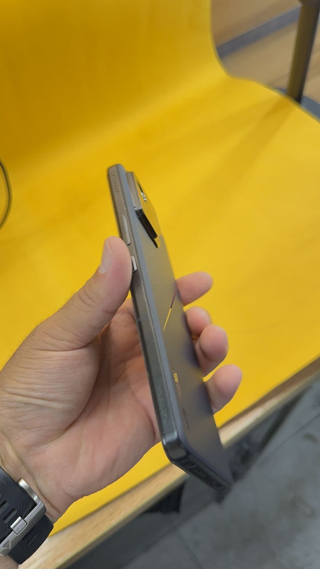 Asus ROG Phone 8 Pro, Б/у, 512 ГБ, 2 SIM 5 из 13