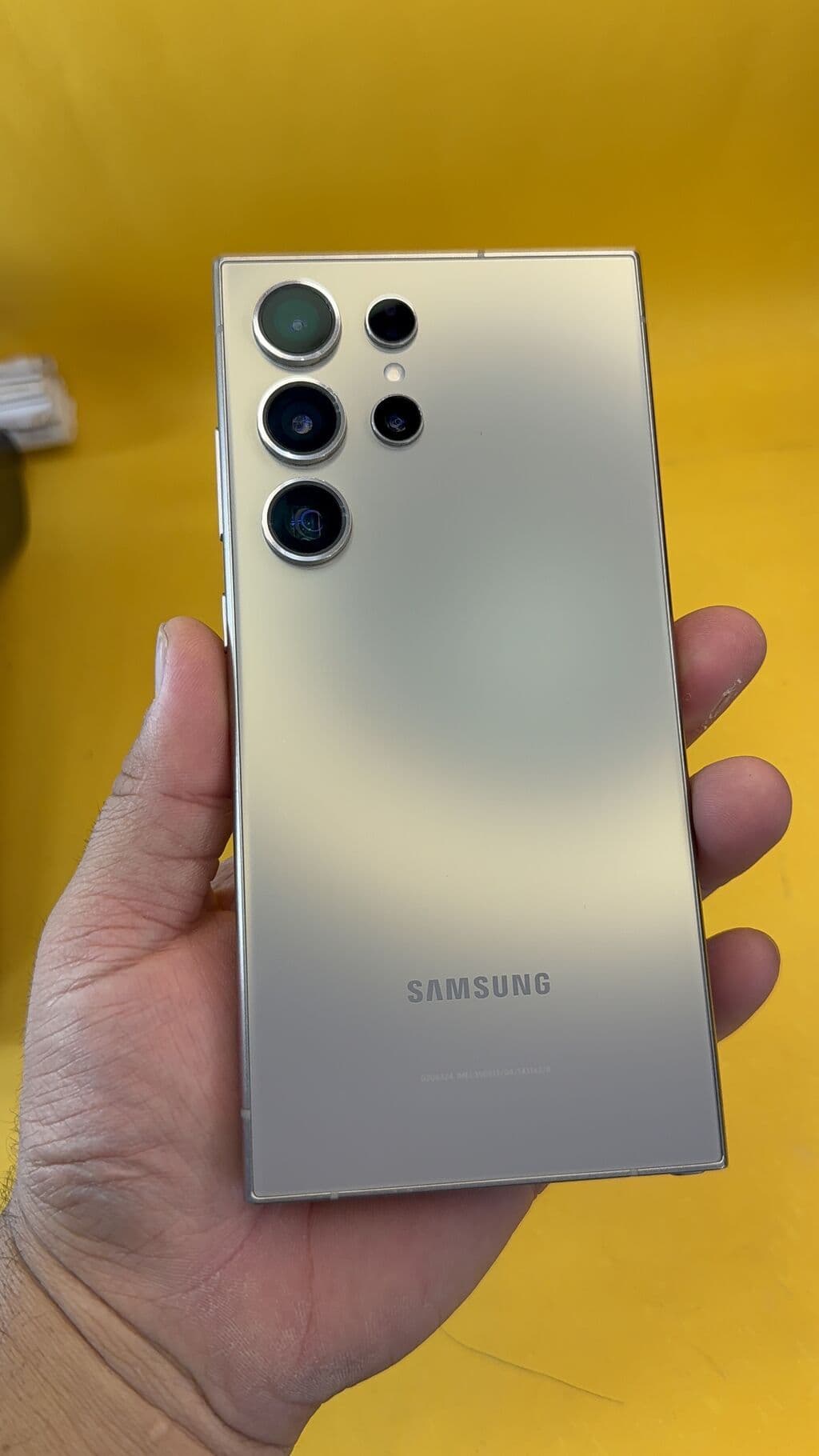 Samsung Galaxy S24 Ultra, Б/у, 256 ГБ, 1 SIM, eSIM 1 из 14