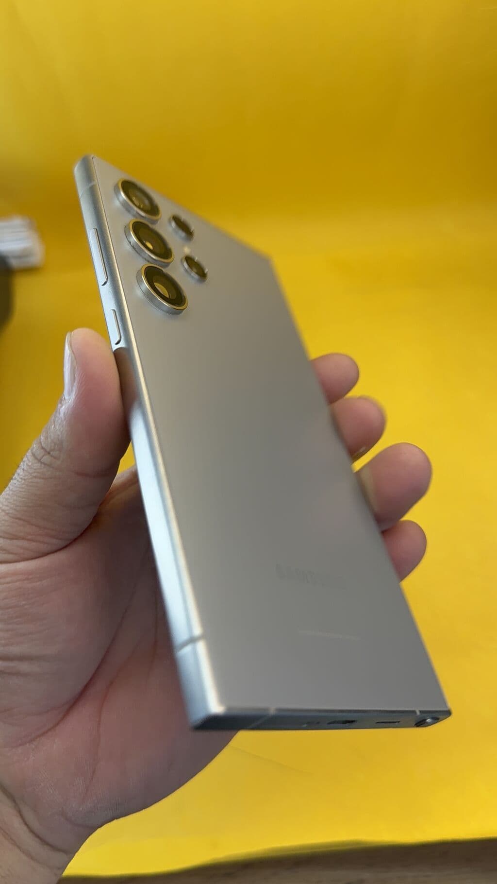 Samsung Galaxy S24 Ultra, Б/у, 256 ГБ, 1 SIM, eSIM 4 из 14