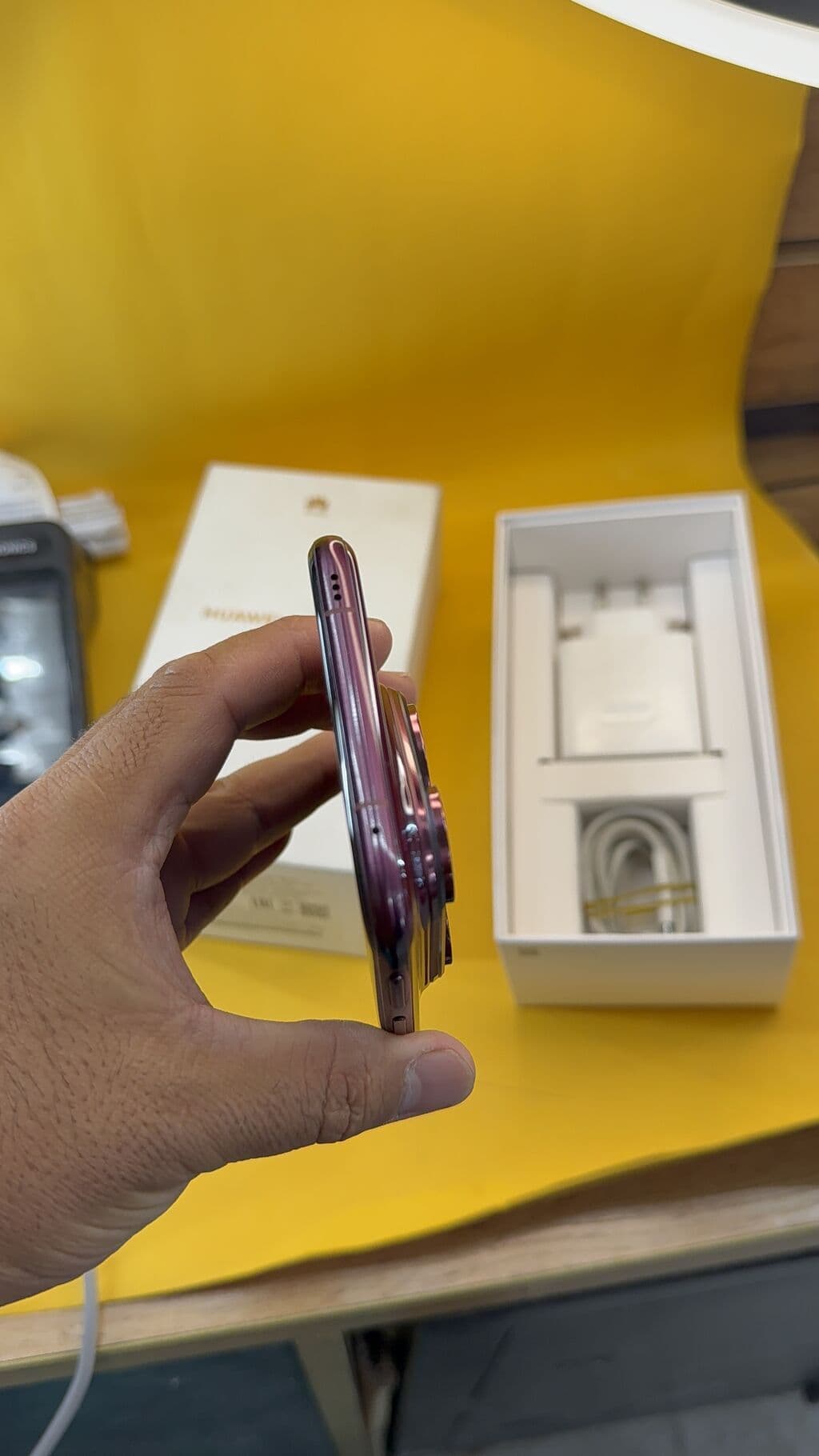 Huawei Pura 70 Ultra, Б/у, 512 ГБ, 2 SIM, eSIM 7 из 12